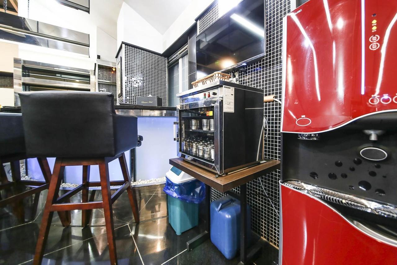 Cheonan Business Hotel Bagian luar foto